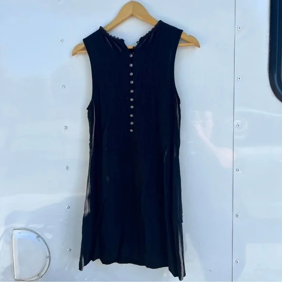 Free People Black Sleeveless Dress Size Small Crochet Detail Button Back - Picture 2 of 6